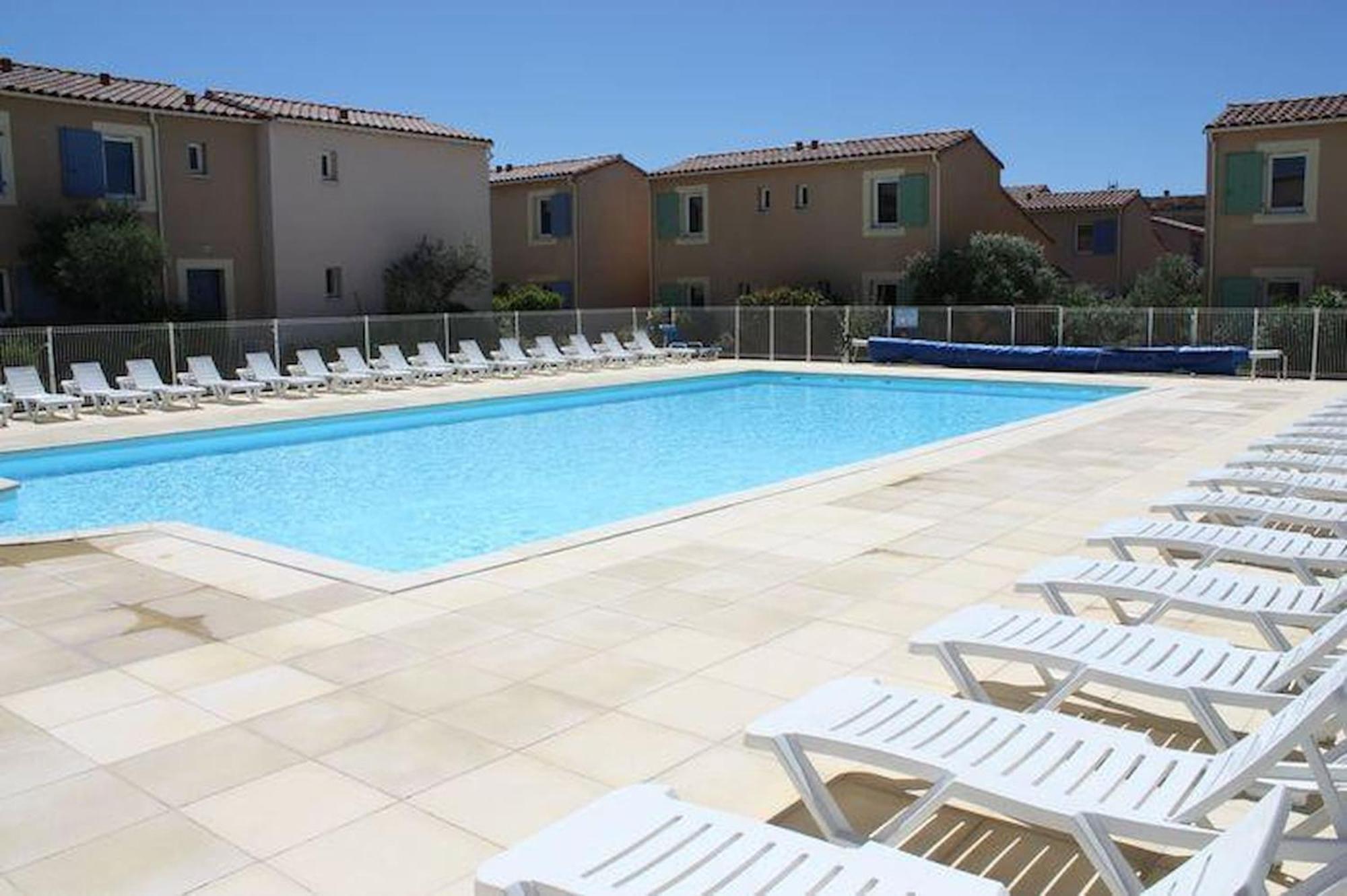 Pleasant Gite, With Collective Heated Swimming Pool, In The Heart Of The Alpilles In Mouries, 4/6 People.别墅 外观 照片